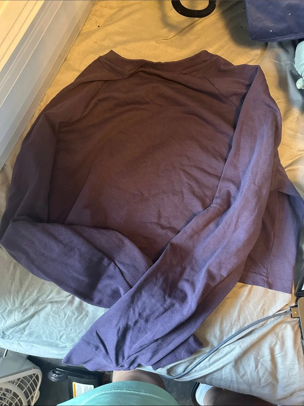 Gymshark cropped sweatshirt - Picture 2 of 2
